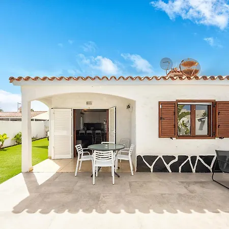 Yumbo Garden Playa Del Ingles Апартаменты *
